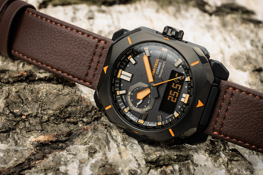 Protrek PRW-6900 s hnědým řemínkem s ochranou proti létajícím jiskrám.