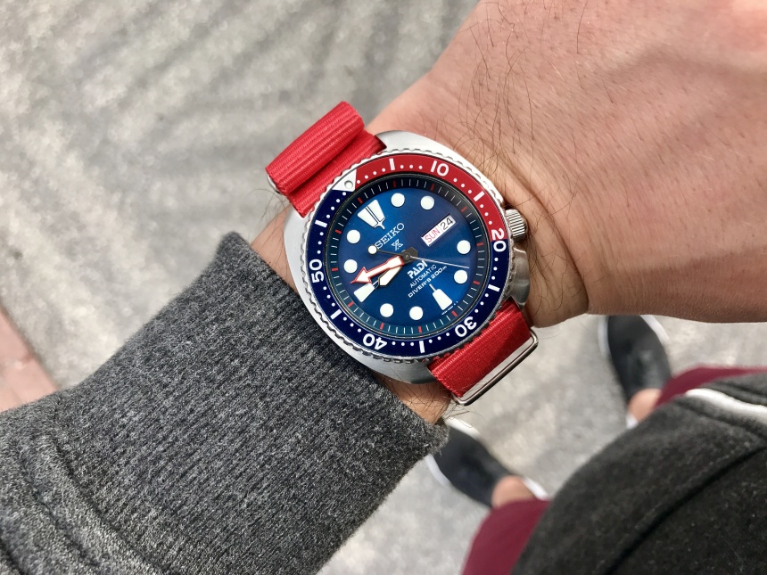 Seiko SRPA21 pepsi turtle na červenom NATO strape